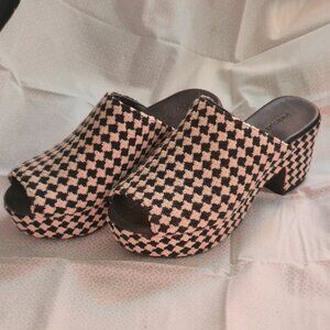 Chocolat Blu Houndstooth Gertie Platform Clogs
